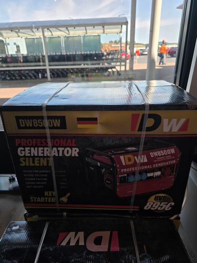 DW DW8500W Professional Silent Generator