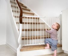 BabyDan Flexi Fit Metal Stair Gate - White (67-105.5cm)
