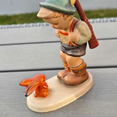 Vintage Hummel Goebel Figurine