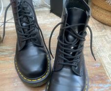 Dr. Martens size 6