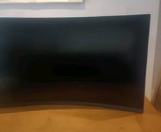 LG Ultra Gear 31.5 inch curved screen