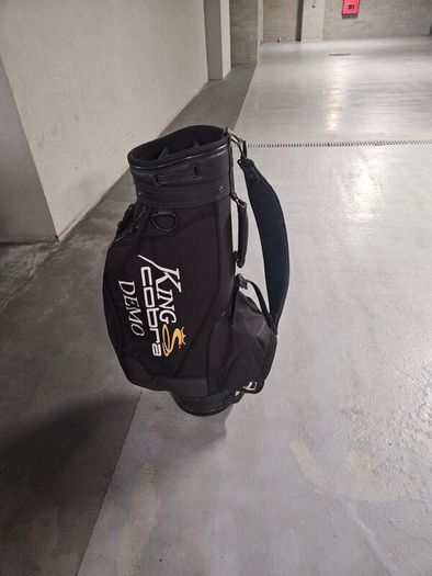 Golf Bag For  Sale Must Collect