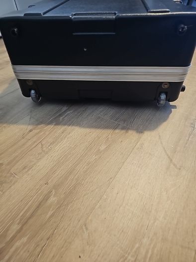 Rockboard Cinque 5.2 with ABS case and Softcase