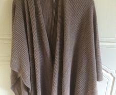 Selection wraps / Ponchos