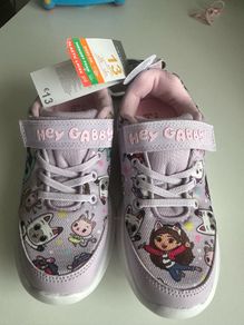Girl's sneakers size 13
