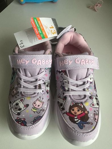 Girl's sneakers size 13