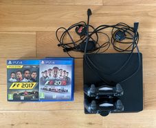 PS4 Slim 1TB + 11 games