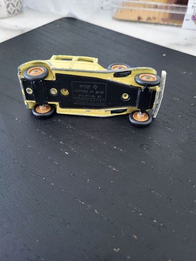 die cast car