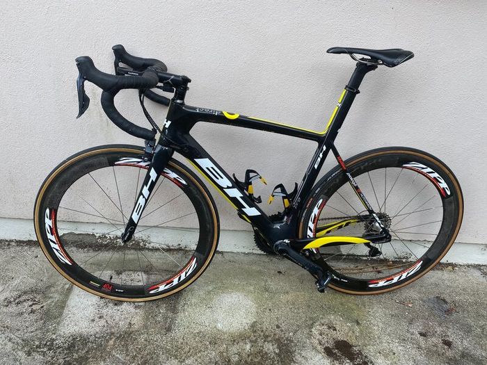 Road Bike BH Full Carbon Bike Ultegra Di Zipp Whee