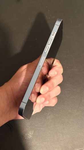 iPhone 13 Pro Max 128 GB Sierra Blue Immaculate Conditions