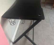 Gaming desk