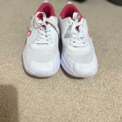 women white Trainers with pink (UK-5/EU38)