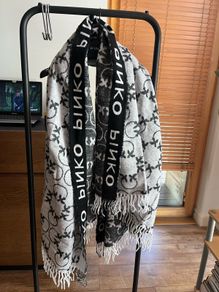 Large monogram pinko stole