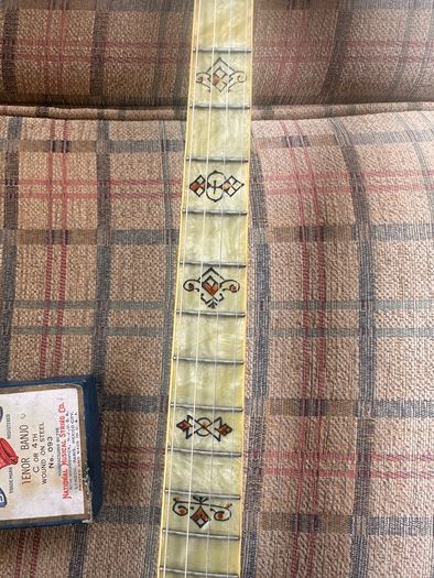 Bacon and Day Senorita Tenor Banjo