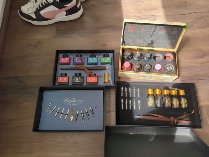 calligraphy pens