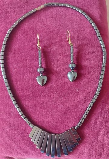 Hemetite Necklace & Earrings - reduced