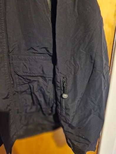 Black Hooded Outdoor Ski Jacket