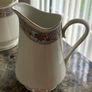 Bud let teapot milk and sugar Image 3