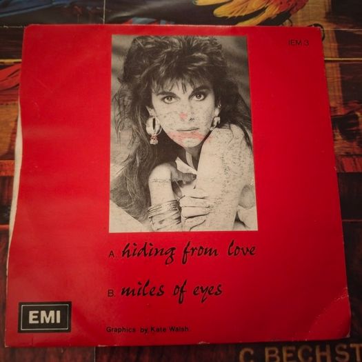 Linda Martin - Hiding From Love