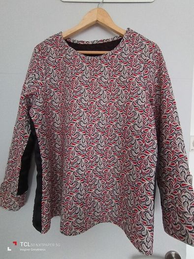 women's top long sleeve. Size 12/14