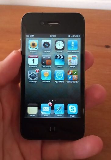 iPhone 4