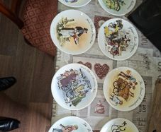 8 Beautiful Old Wedgwood Collectors Decorative Hanging Plates Price is for 1 Postage Available