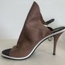 Balenciaga glove shoes - sz 39.5 Image 4