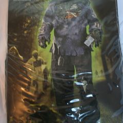 Complete Zombie Costume: Size Medium Age 8 - 10 Years