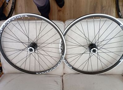 mountain bike wheel