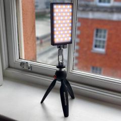 Boling Vlogger light + Tripod