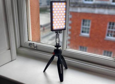 Boling Vlogger light + Tripod