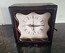 Vintage Quartz box clock