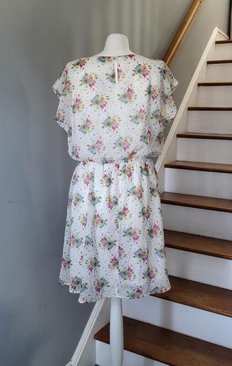 Mystify white floral dress, Size 18, BNWT