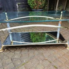 Elegant Swan Detailing Coffee Table
