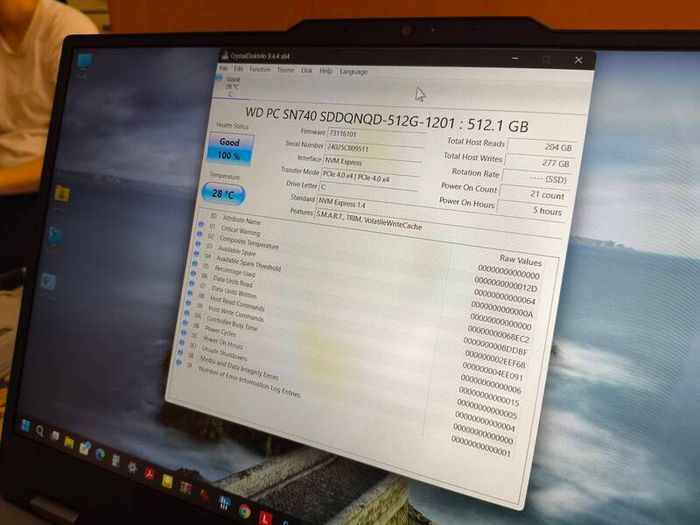 Gaming Laptop Lenovo Loq Ryzen 5 7235HS 4/8 RTX3050 6gb 95w 16gb Ddr5 512GB Nvme 144hz Win11 Rgb