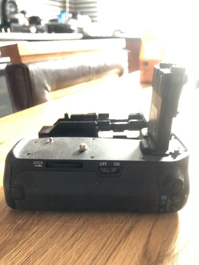 Neewer Battery Grip for Canon 70d/80d/90d