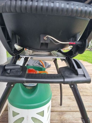 Weber Q2000