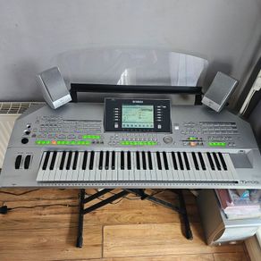 Yamaha Tyros 2