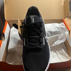 Nike Runners size 4