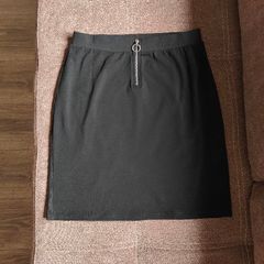 NEW Look black mini skirt with the front zipper, size 8