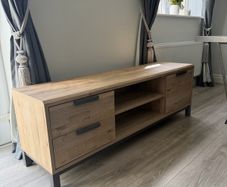 Tv stand