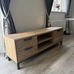 Tv stand