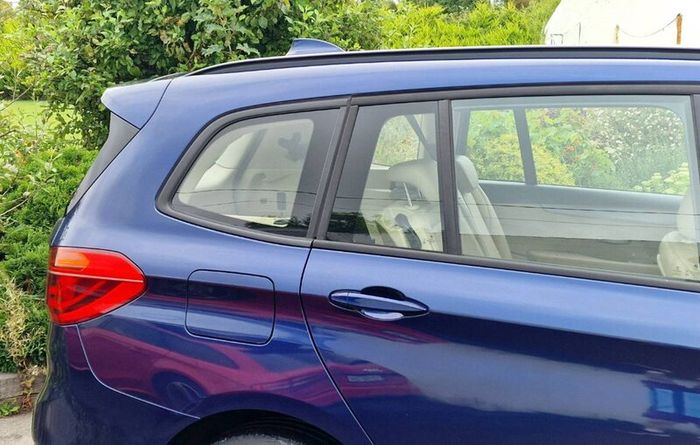 BMW 218d 2 Series - 7 seat