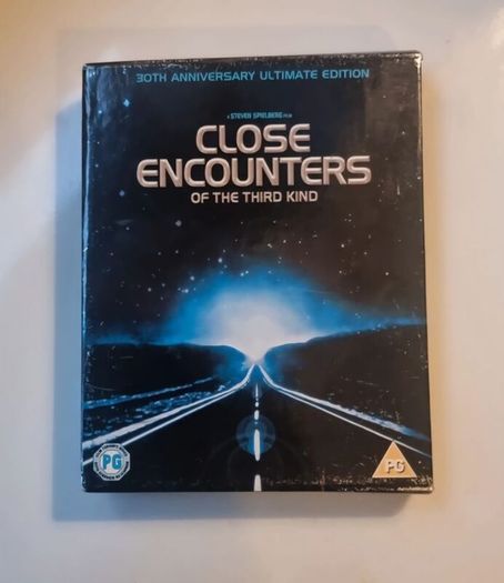 Close Encounters of the Third Kind book+ 30th anniversary double Blu-ray box set