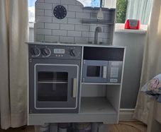 Play Kitchen