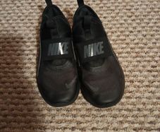 girls trainers