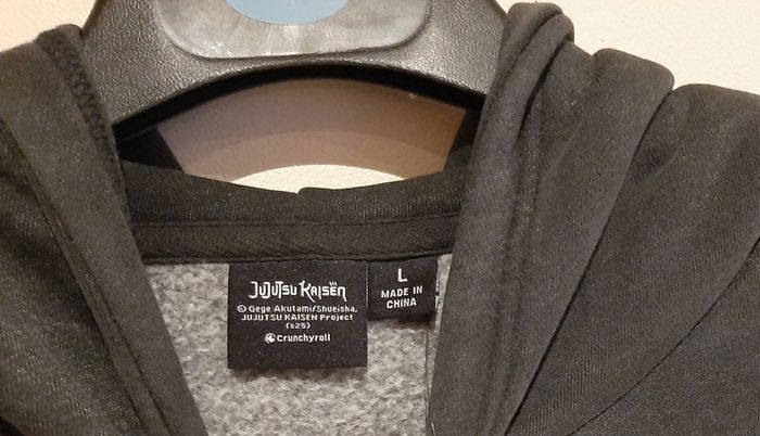 New hoodie JUJUTU KAISEN Tag attached