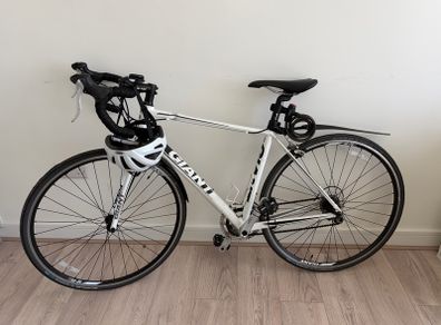 Giant Road Bike