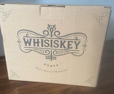 Whisiskey gift set in presentation box brand new