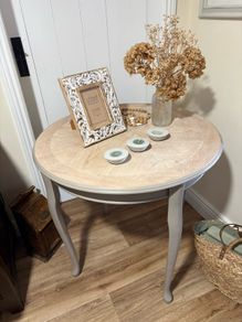 Table/Lamp Table